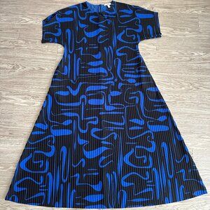 COS Black and Blue Pleated Abstract Maxi Dress